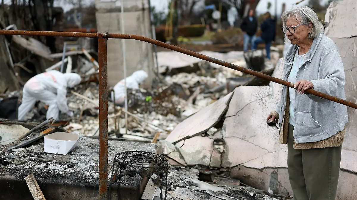 Empresa provoca incendio en LA